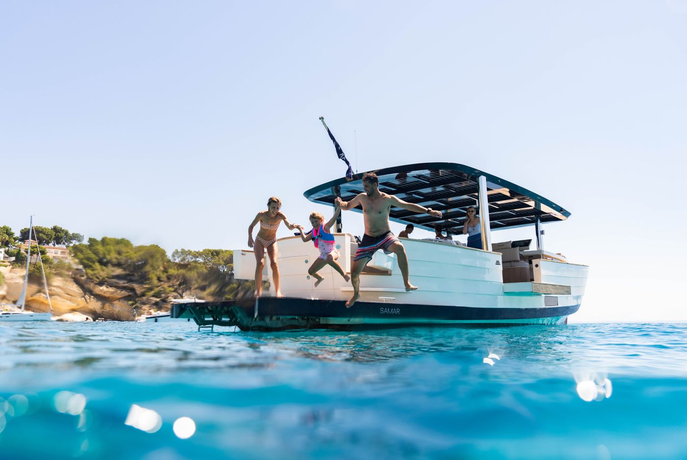 Instagram post: guests jumping from the stern platform